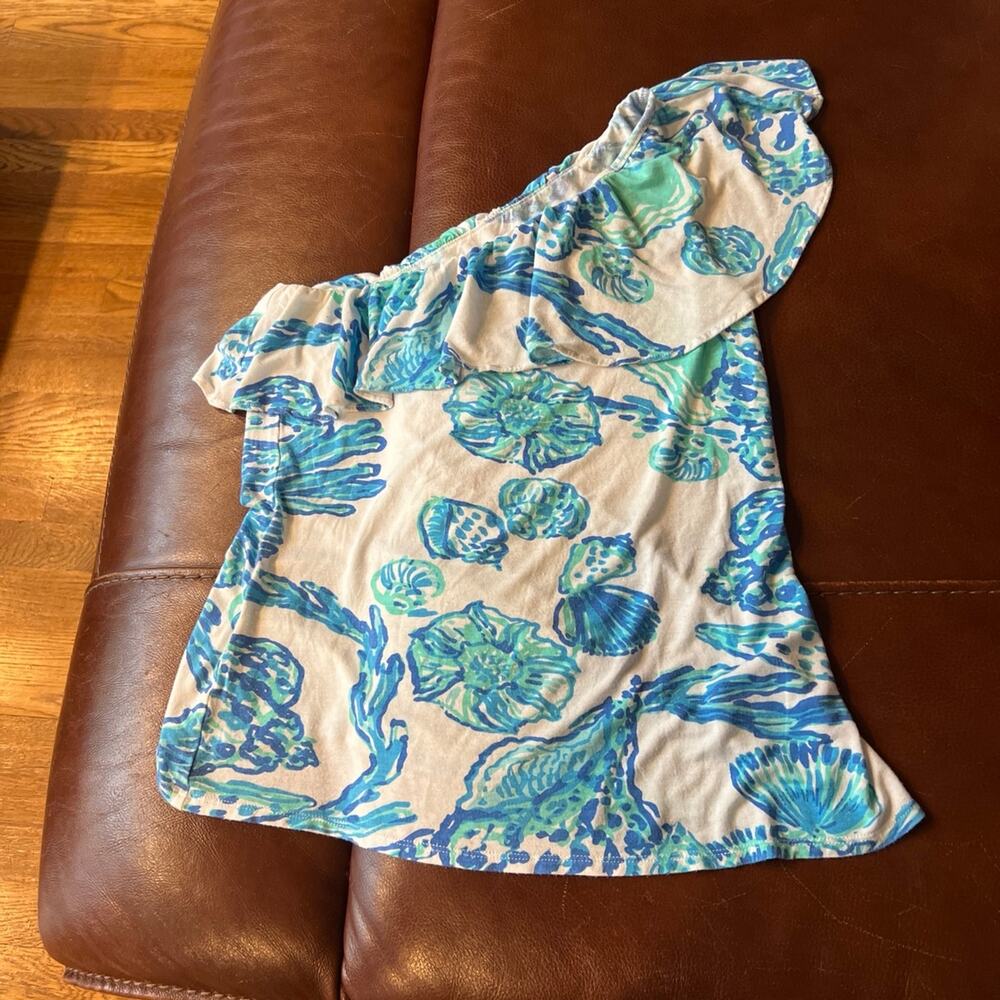 Lilly Pulitzer Neveah Top in Resort White Barefoot Princess One Shoulder small